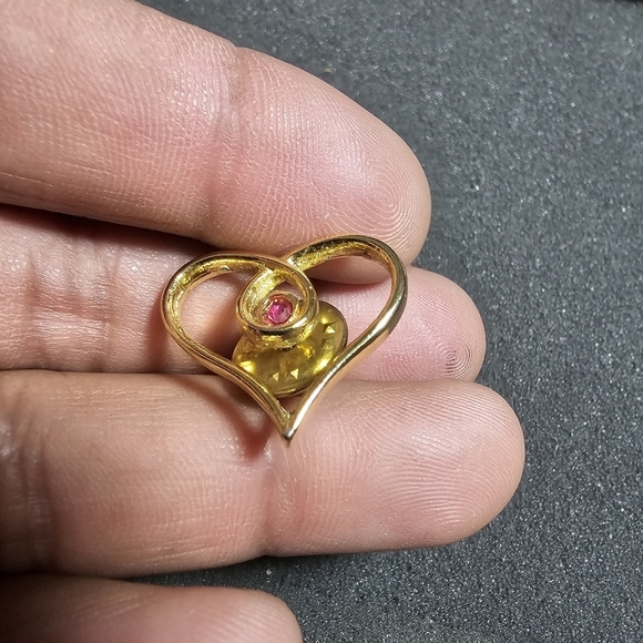 Gold Tone Heart Shapped Lapel Pin With Red Rhine Stone Pin Back shows signs of w - Picture 3 of 7